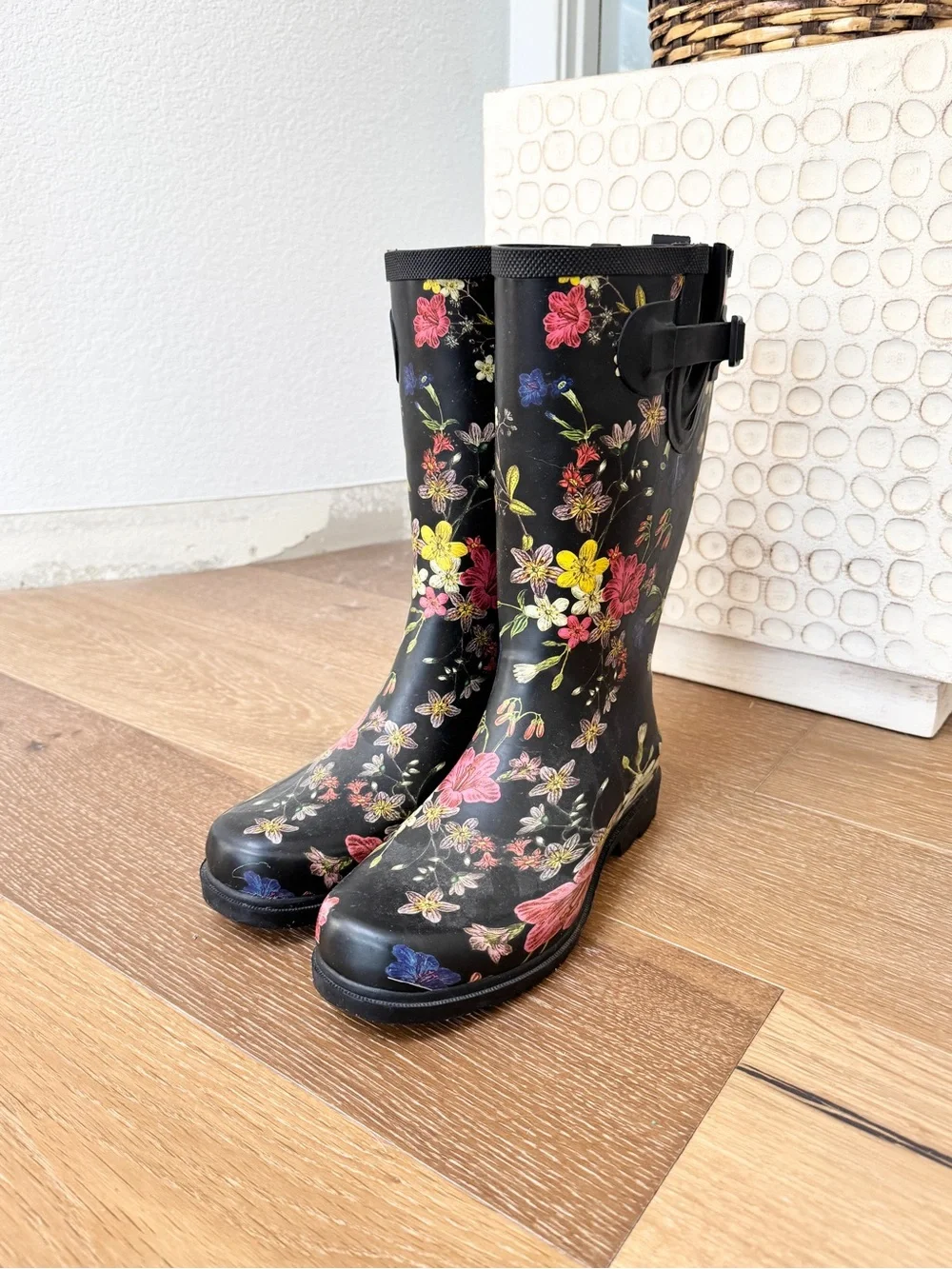 Target Black Floral Patterned Rubber Rain Boots Wellies Multicolor 8